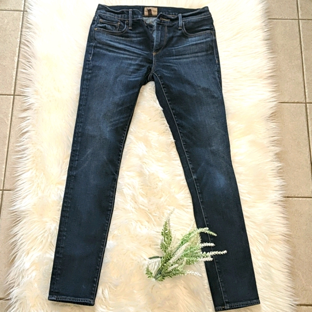 Driftwood dark skinny jeans. Size 26